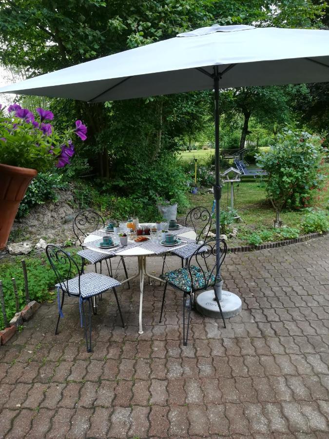Lait & Lit Bed & Breakfast Triqueville Exterior photo